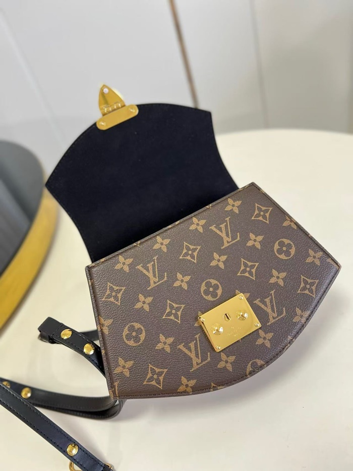Louis vuitton 루이비통 여성 틸시트 모노그램