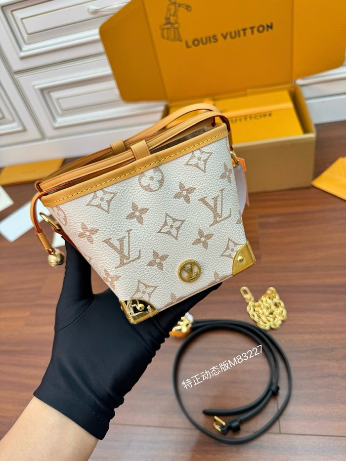 Louis vuitton  루이비통 여성 노에 퍼스 LV 참