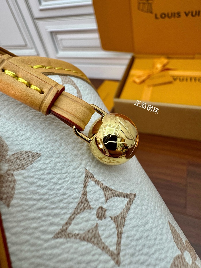 Louis vuitton  루이비통 여성 노에 퍼스 LV 참