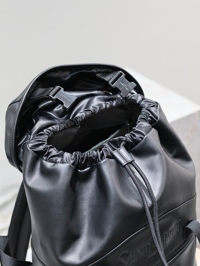 Saint Laurent 입생로랑 남성 시티 백팩