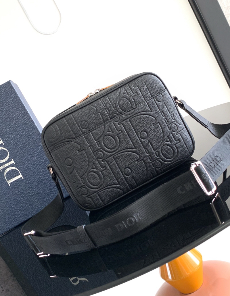DIOR 디올 그래비티 레더 라이더 2.0 지퍼 메신저백