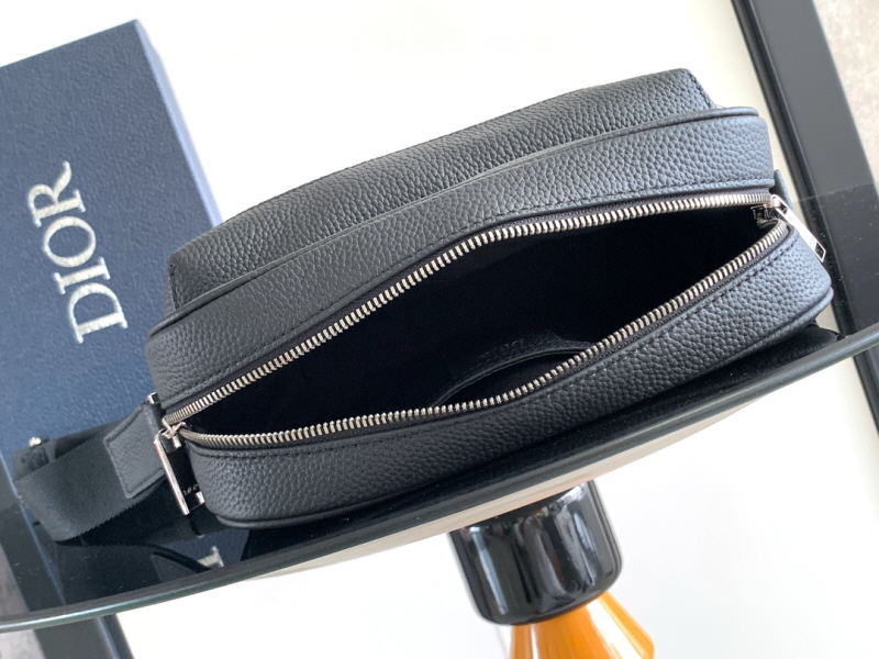 DIOR 디올 그래비티 레더 라이더 2.0 지퍼 메신저백