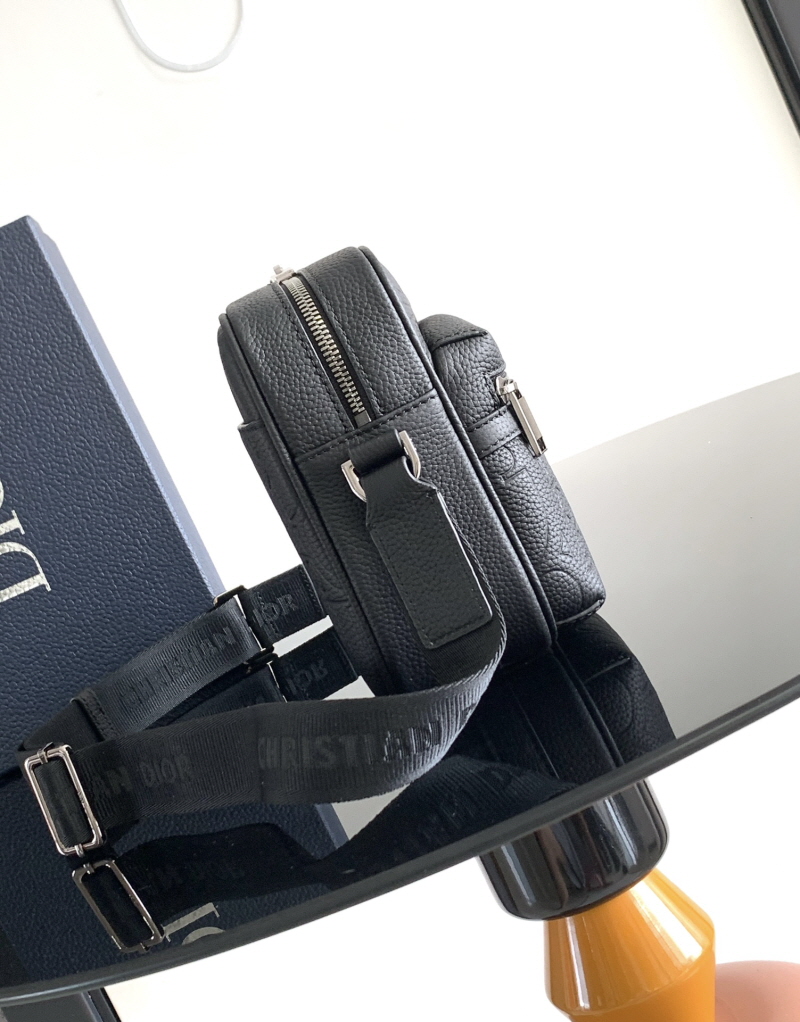 DIOR 디올 그래비티 레더 라이더 2.0 지퍼 메신저백