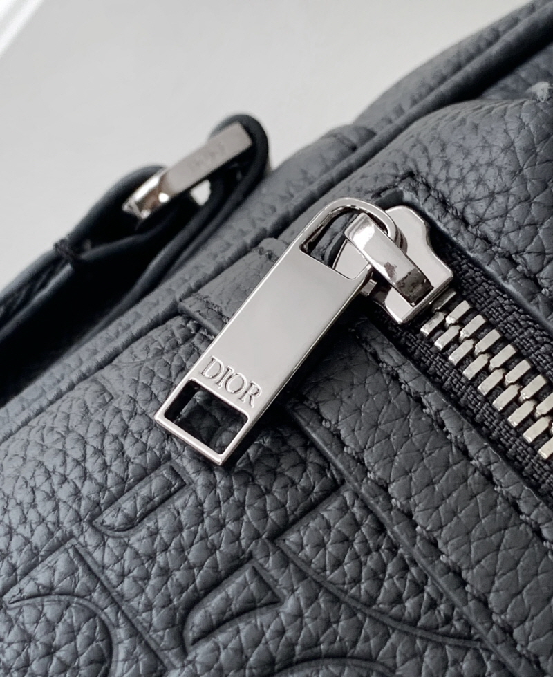 DIOR 디올 그래비티 레더 라이더 2.0 지퍼 메신저백