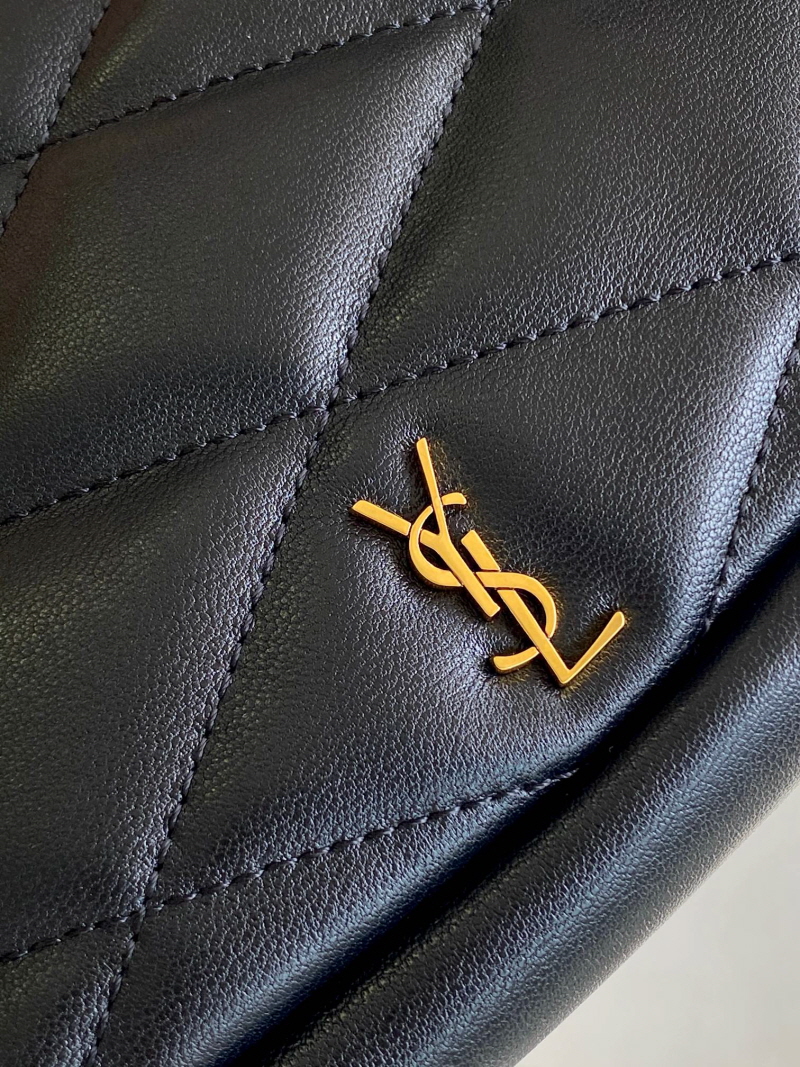 SAINT LAURENT 입생로랑 램스킨 소재의 SADE 호보 백