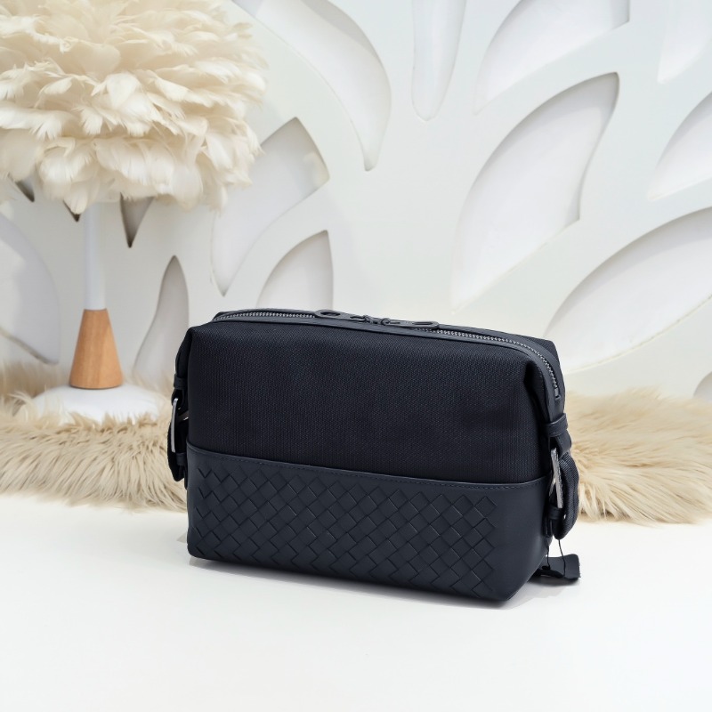 BOTTEGA VENETA  보테가베네타 인트레치아토 크로스백