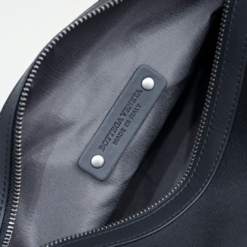 BOTTEGA VENETA  보테가베네타 인트레치아토 크로스백
