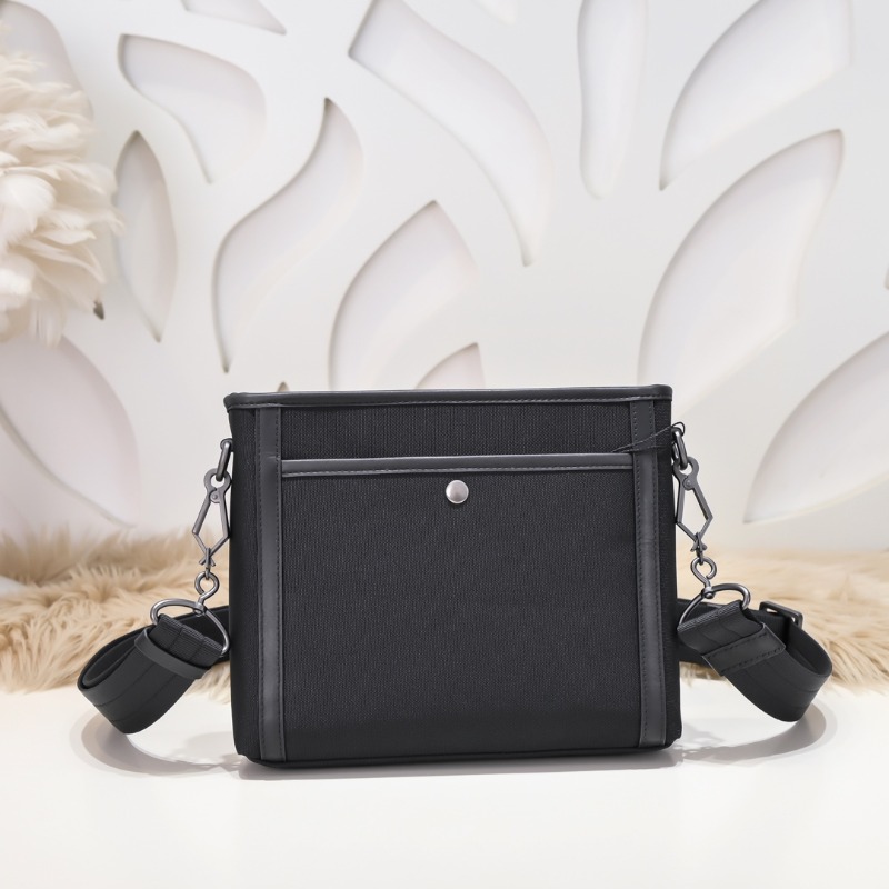 BOTTEGA VENETA 보테가베네타 테크니컬 패브릭 숄더백
