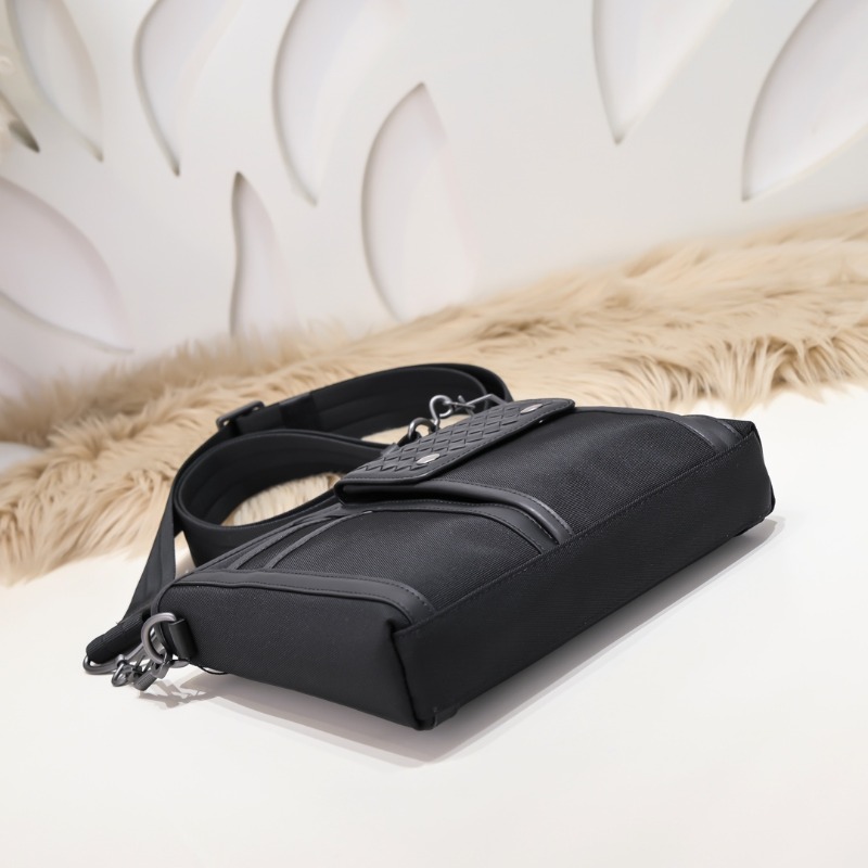 BOTTEGA VENETA 보테가베네타 테크니컬 패브릭 숄더백