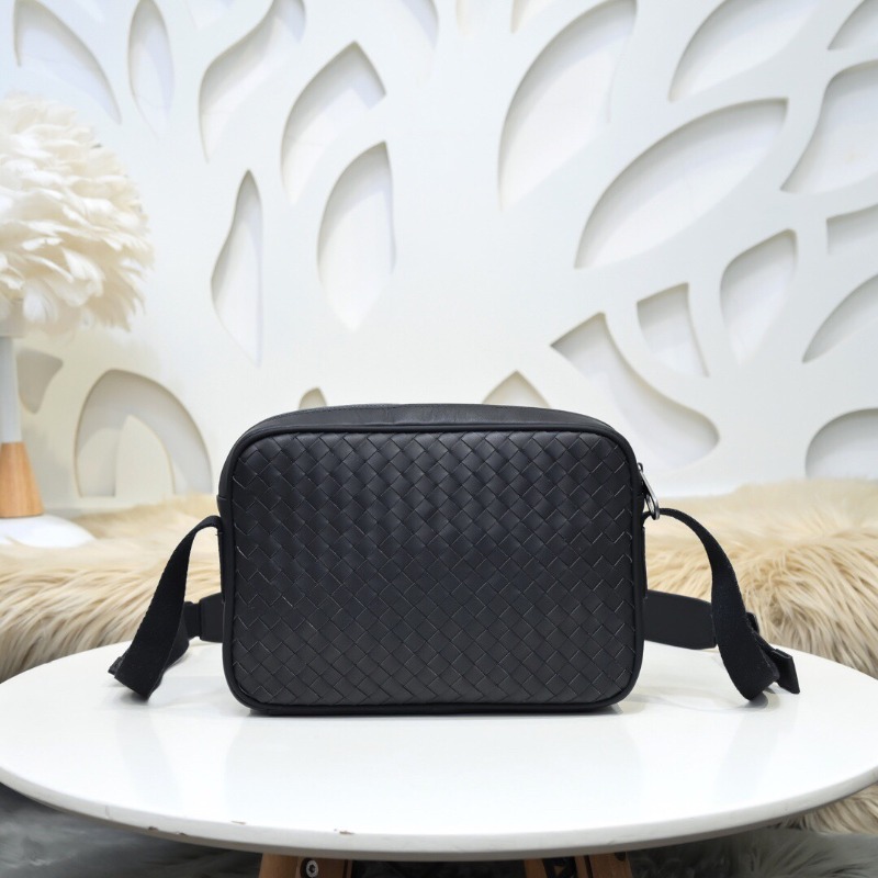 BOTTEGA VENETA 보테가베네타 인트레치아토 크로스백