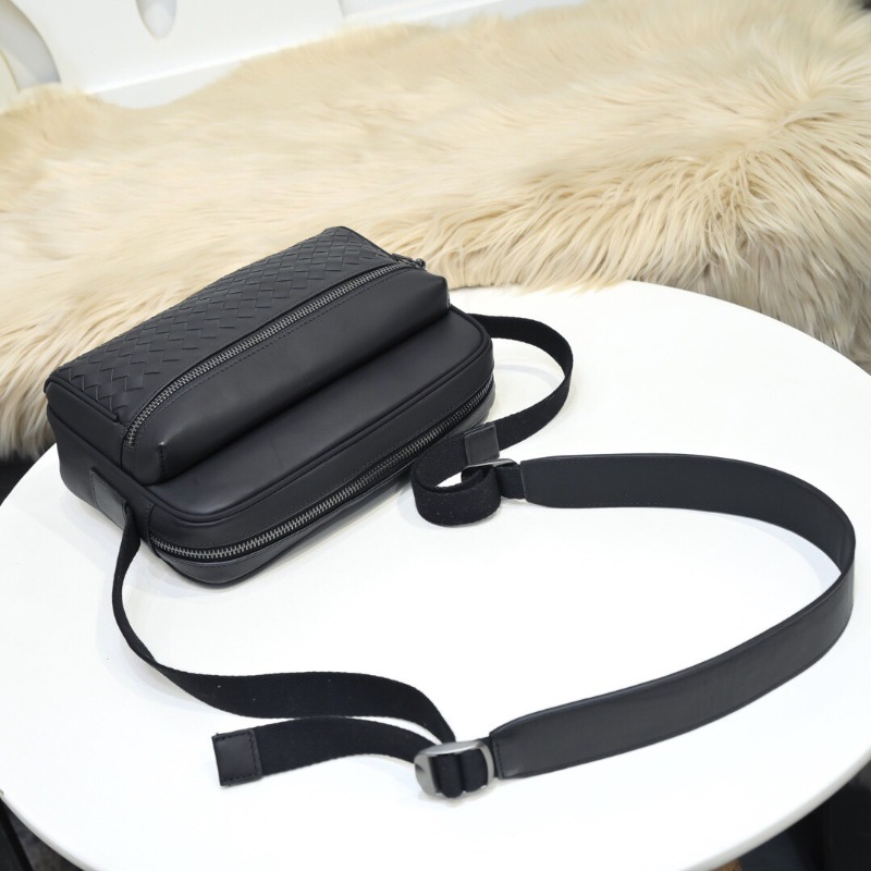 BOTTEGA VENETA 보테가베네타 인트레치아토 크로스백