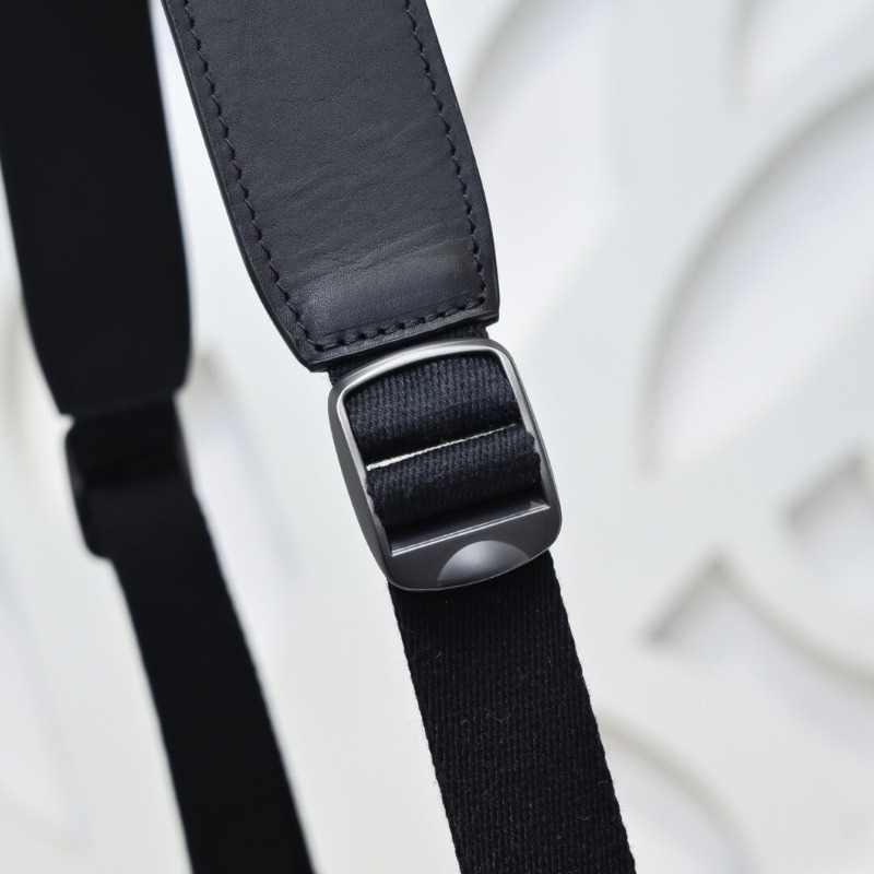 BOTTEGA VENETA 보테가베네타 인트레치아토 크로스백