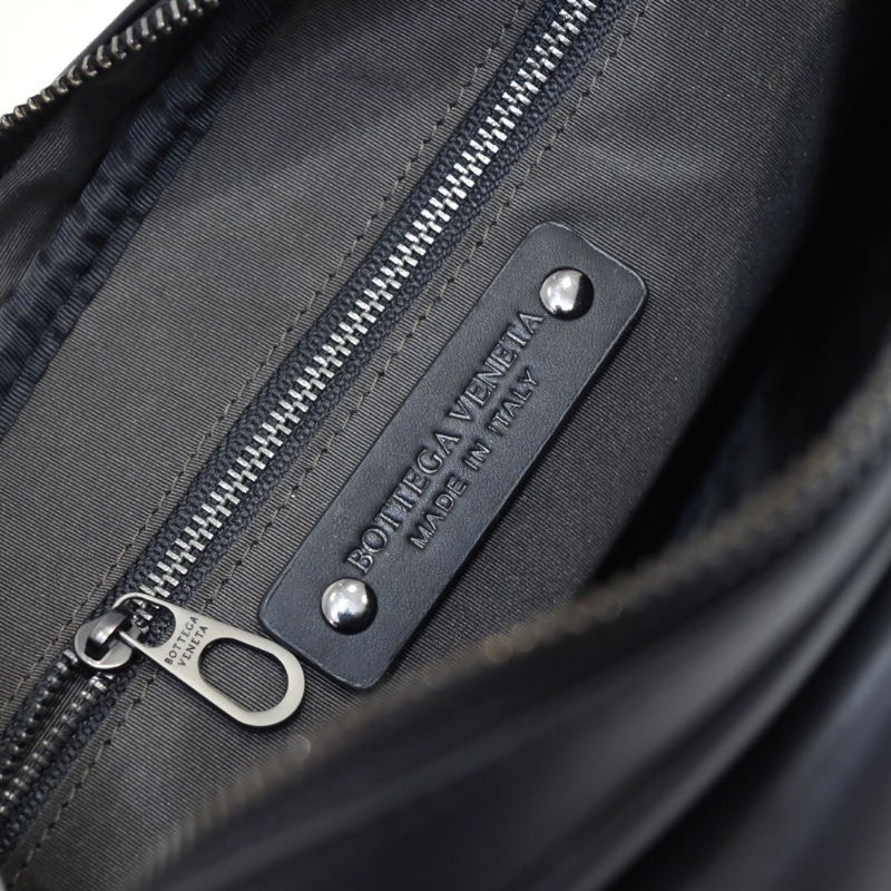 BOTTEGA VENETA 보테가베네타 인트레치아토 크로스백