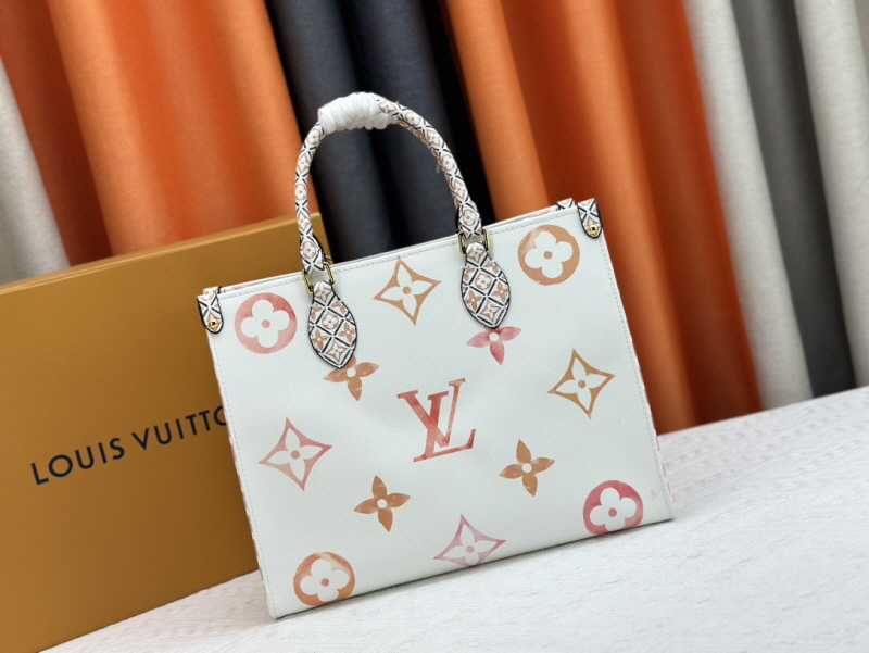LOUIS VUITTON  루이비통 온더고 MM