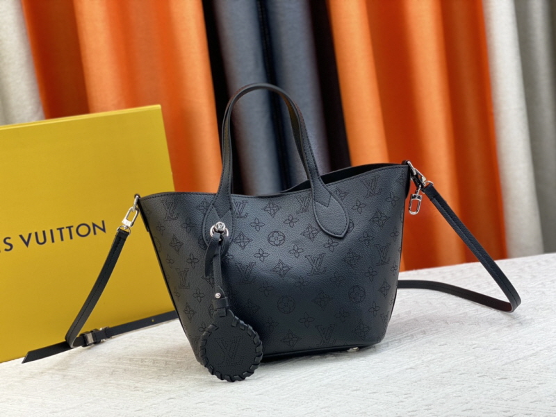 LOUIS VUITTON 루이비통 블라썸