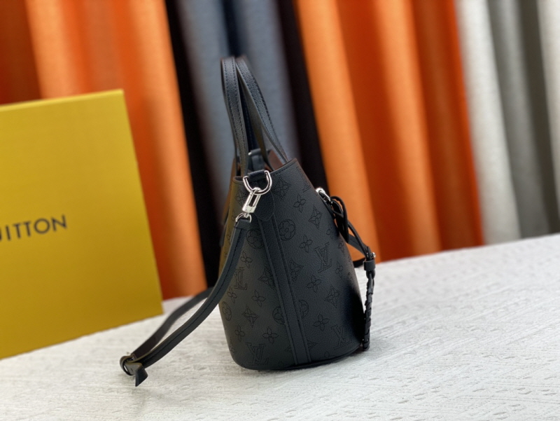 LOUIS VUITTON 루이비통 블라썸