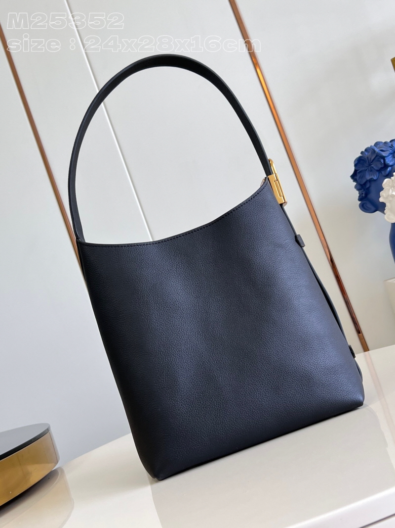 LOUIS VUITTON 루이비통 로우 키 호보 PM