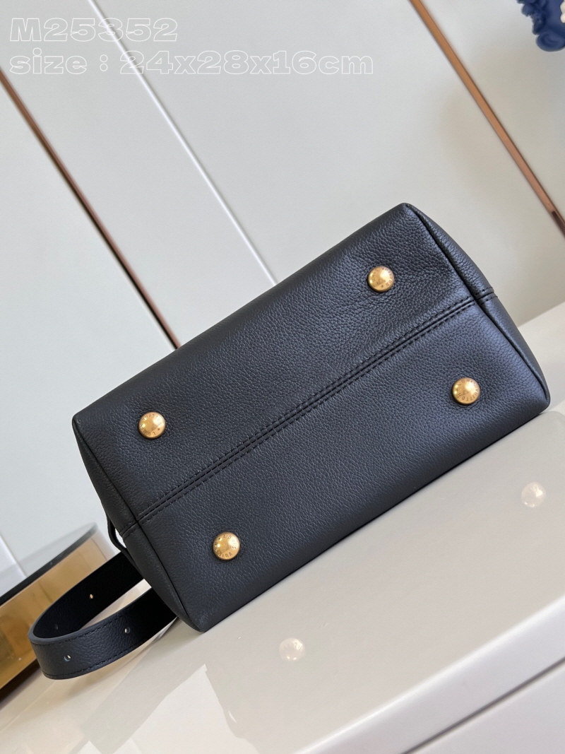 LOUIS VUITTON 루이비통 로우 키 호보 PM