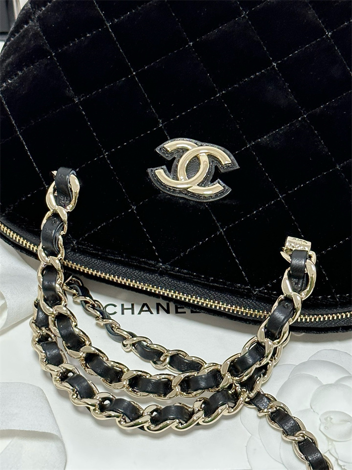 CHANEL 샤넬 스몰 숄더백