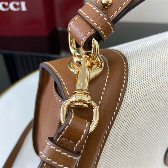 GUCCI 구찌 블론디 미디엄 핸들백 ‎815716 2024/신상 2color
