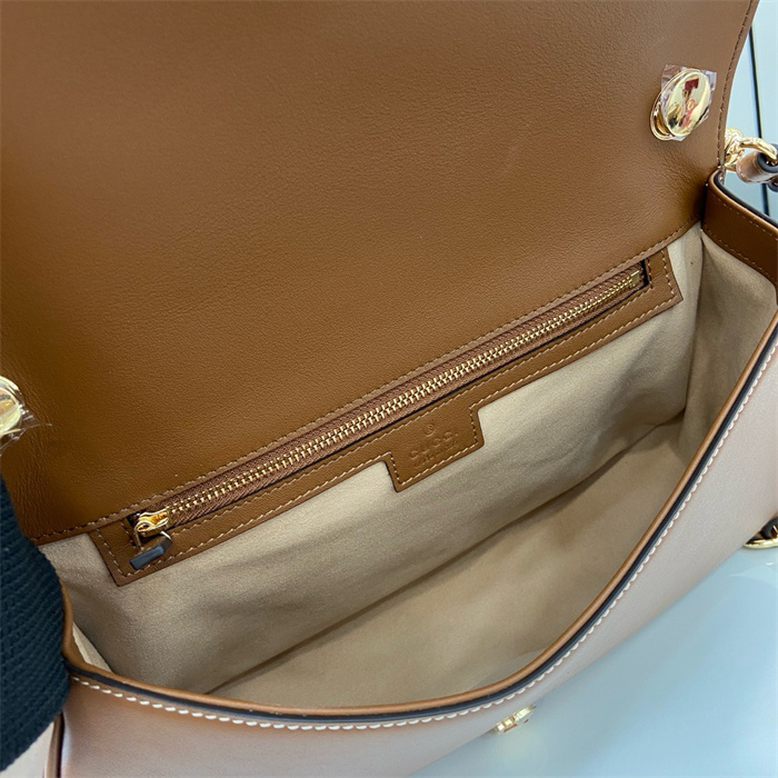 GUCCI 구찌 블론디 미디엄 핸들백 ‎815716 2024/신상 2color
