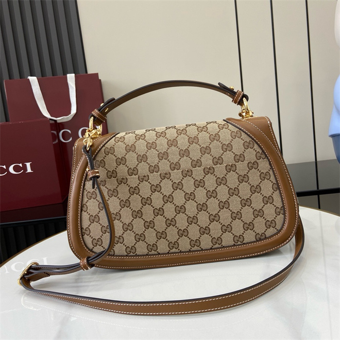 GUCCI 구찌 블론디 블론디 미디엄 핸들백 ‎815716 2024/신상