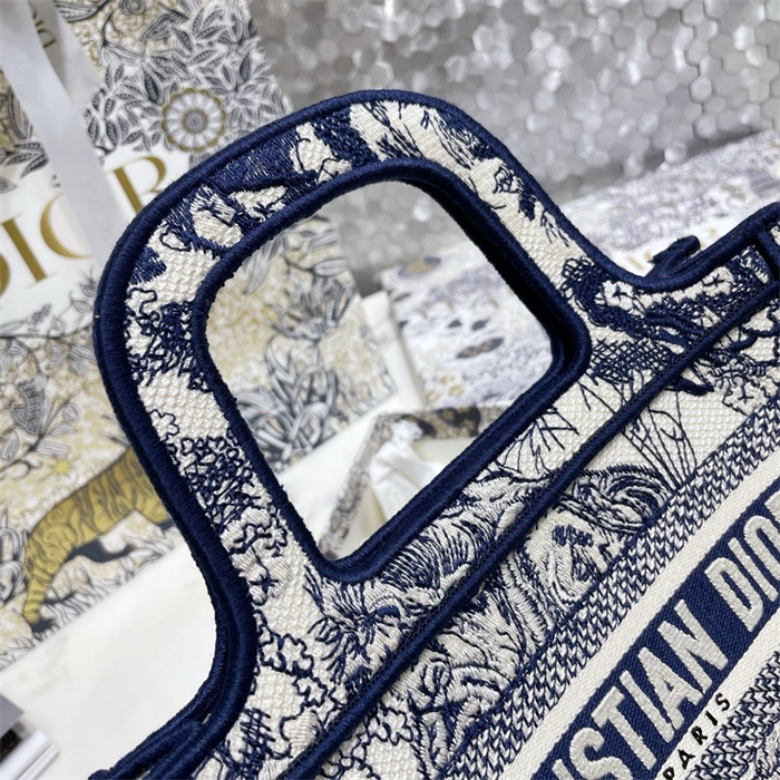 DIOR 디올 미니 북 토트백 M113865 2024/신상
