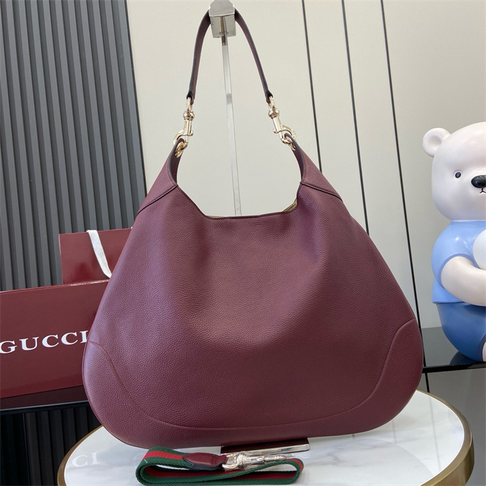 GUCCI 구찌 보디 미디엄 숄더백 820169 2024/신상 2color
