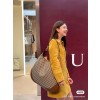 GUCCI 구찌 보디 미디엄 숄더백 820169 2024/신상
