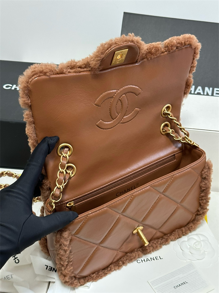 CHANEL 샤넬 시어링 스몰&라지 플랩백 AS5149 2024/신상