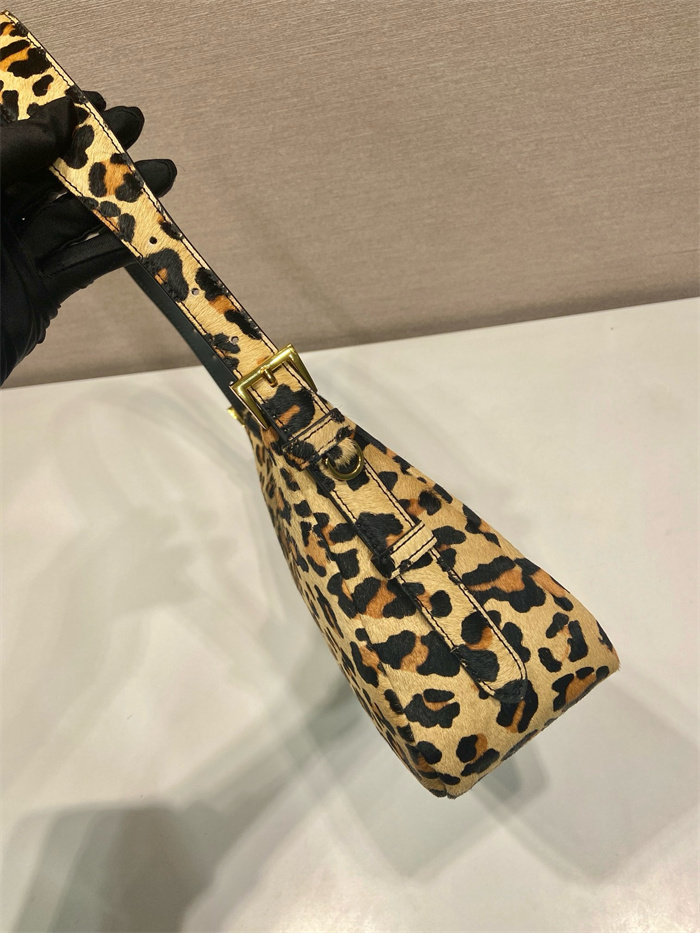 PRADA 프라다 에이미 스몰 숄더백 1BC229 2024/신상