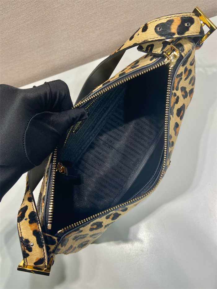 PRADA 프라다 에이미 스몰 숄더백 1BC229 2024/신상