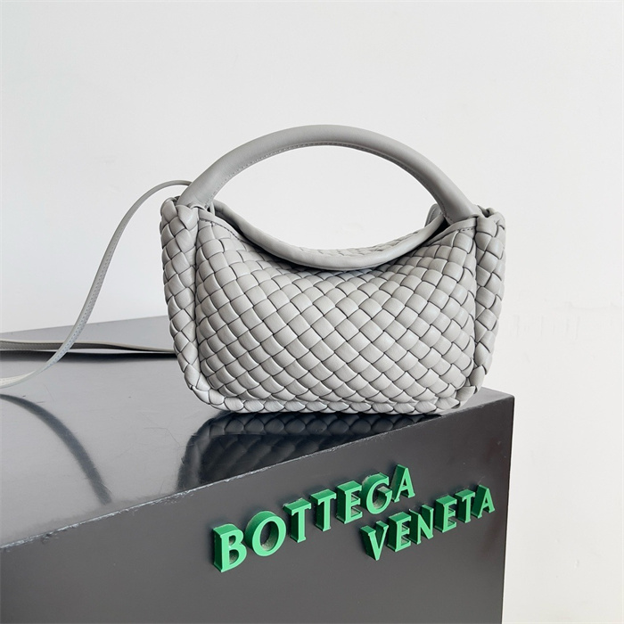 BOTTEGA VENETA 보테가베네타 인트레치아토 핸드백 805739 2024/신상 2color