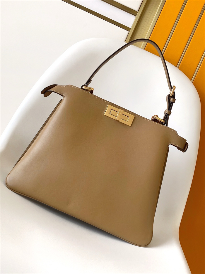FENDI 펜디 아이코닉 피카푸 소프트 백 F5519 2024/신상 4COLOR