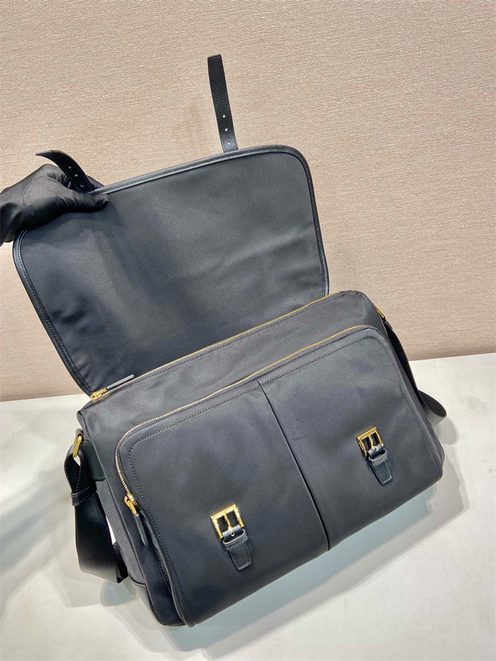 PRADA 프라다 라지 가죽 숄더백 1BD369 2024/신상