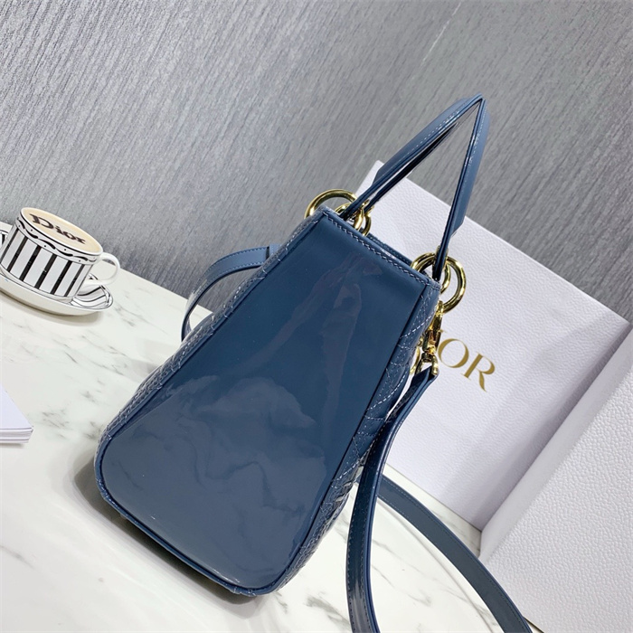 DIOR 디올 레이디 M0565 2024/신상 2COLOR