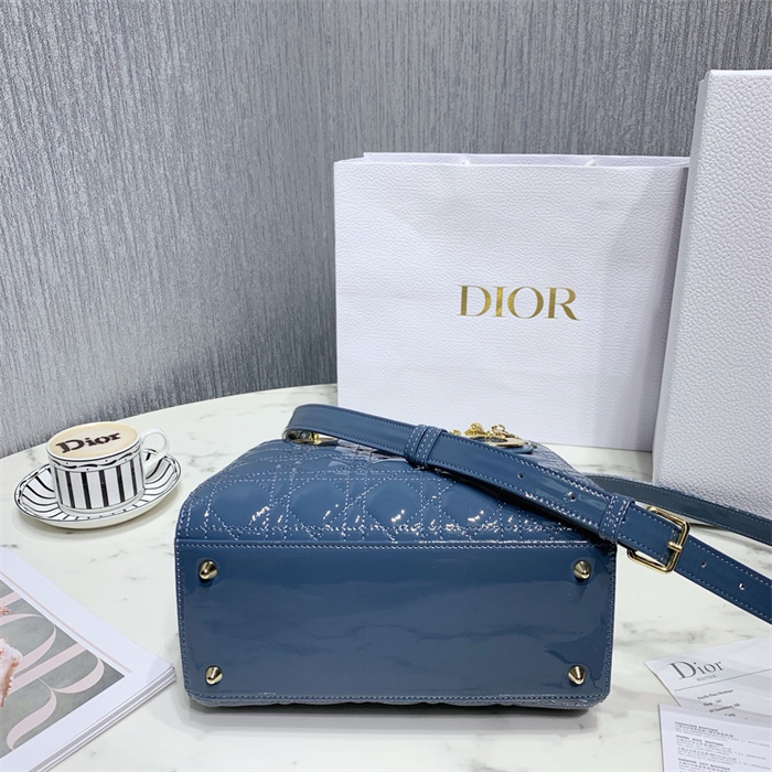 DIOR 디올 레이디 M0565 2024/신상 2COLOR