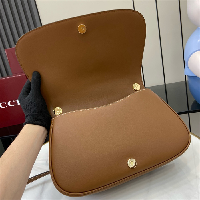 GUCCI 구찌 블론디 미디엄 탑 핸들백 815719 2024/신상 2color