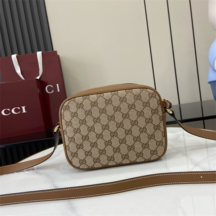 GUCCI 구찌 블론디 미니 숄더백 820429 2024/신상