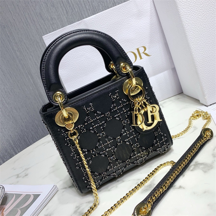 DIOR 디올 미니 레이디백 M1004 2024/신상