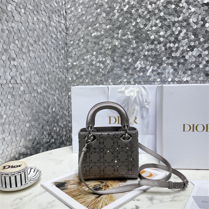 DIOR 디올 미니 레이디백 M1004 2024/신상