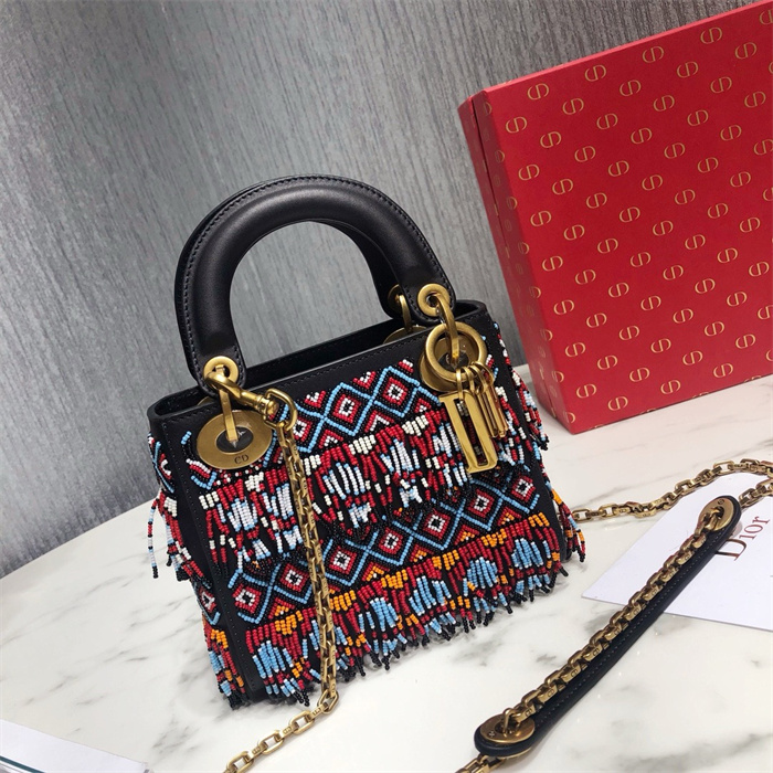 DIOR 디올 미니 레이디백 M1004 2024/신상