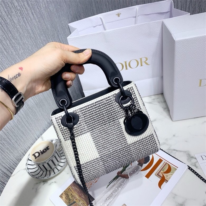 DIOR 디올 미니 레이디백 M1004 2024/신상