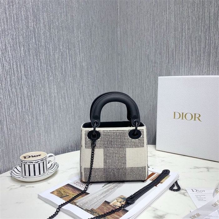 DIOR 디올 미니 레이디백 M1004 2024/신상