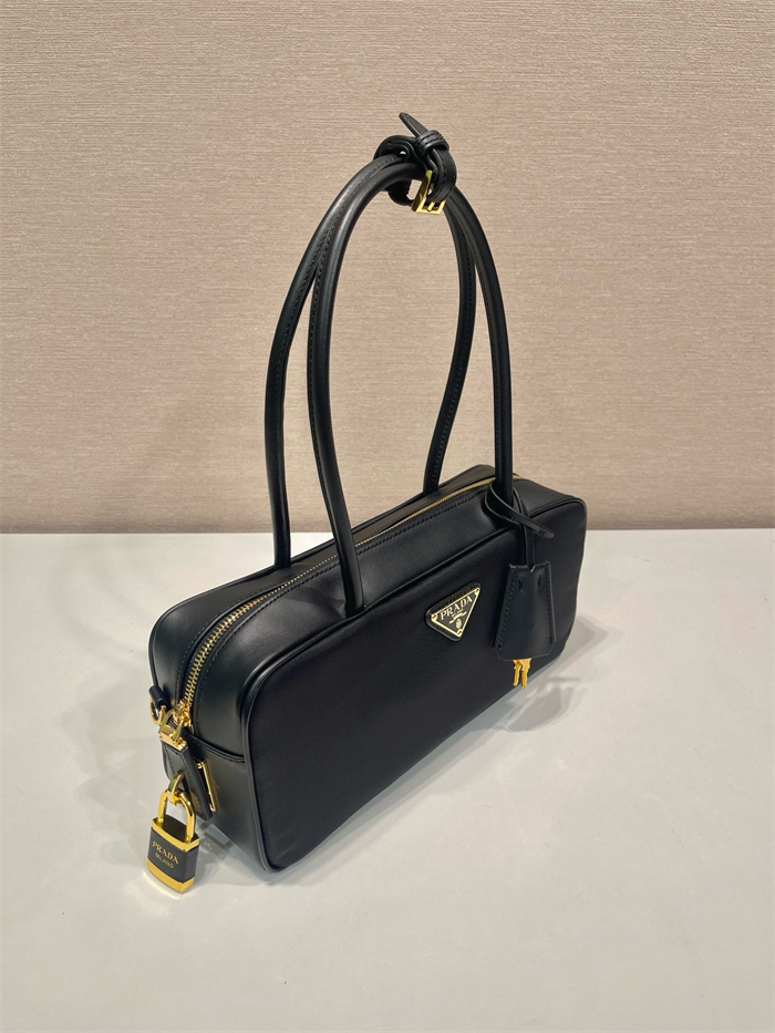 PRADA 프라다 자물쇠 스몰 리나일론 가죽 탑 핸들백 1BB133