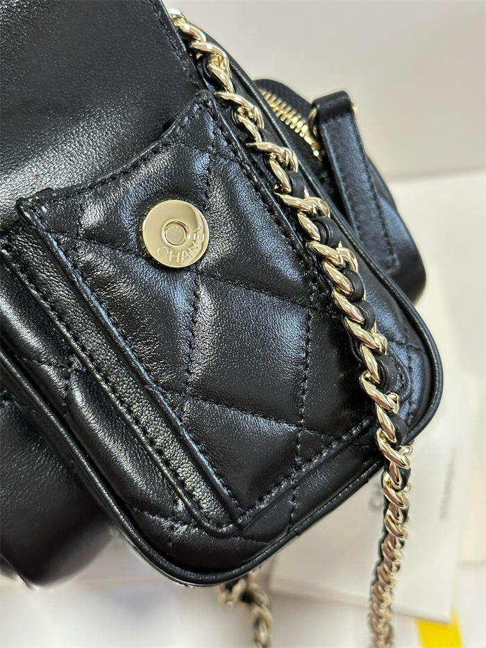  CHANEL 샤넬 스몰 카메라 케이스백 AS5220 2024/신상