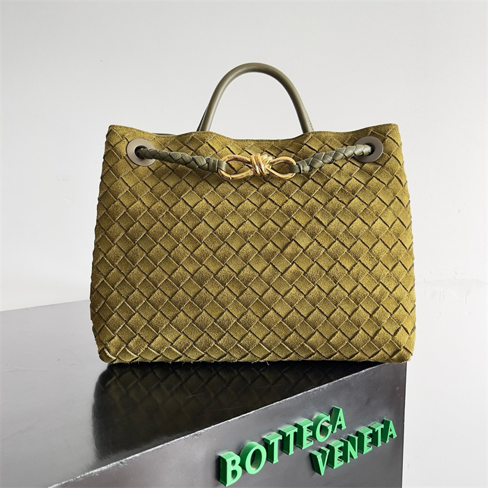 BOTTEGA VENETA 보테가베네타 안디아모 미디엄 토트백 743572 2024/신상 3COLOR