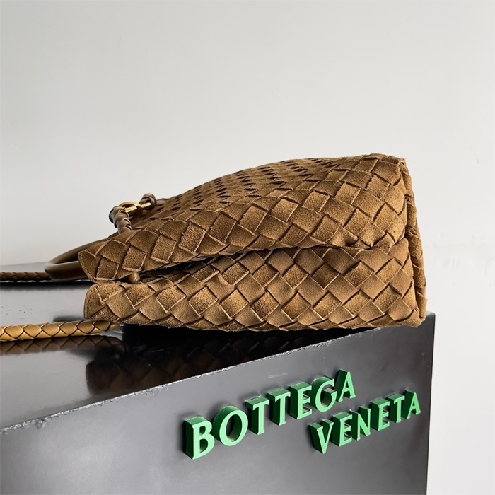 BOTTEGA VENETA 보테가베네타 안디아모 미디엄 토트백 743572 2024/신상 3COLOR