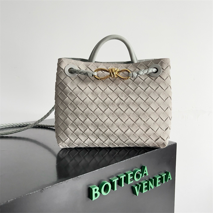 BOTTEGA VENETA 보테가베네타 안디아모 스몰 토트백 743568 2024/신상 4COLOR