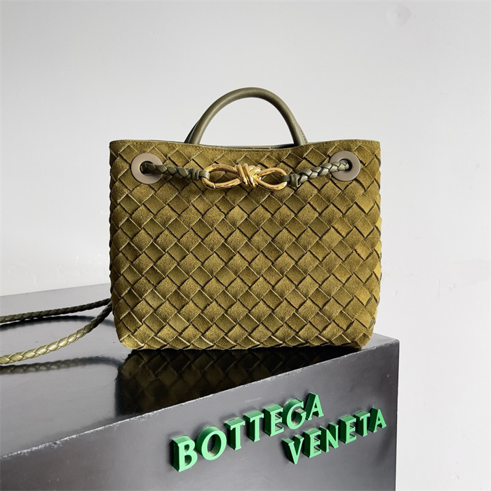 BOTTEGA VENETA 보테가베네타 안디아모 스몰 토트백 743568 2024/신상 4COLOR
